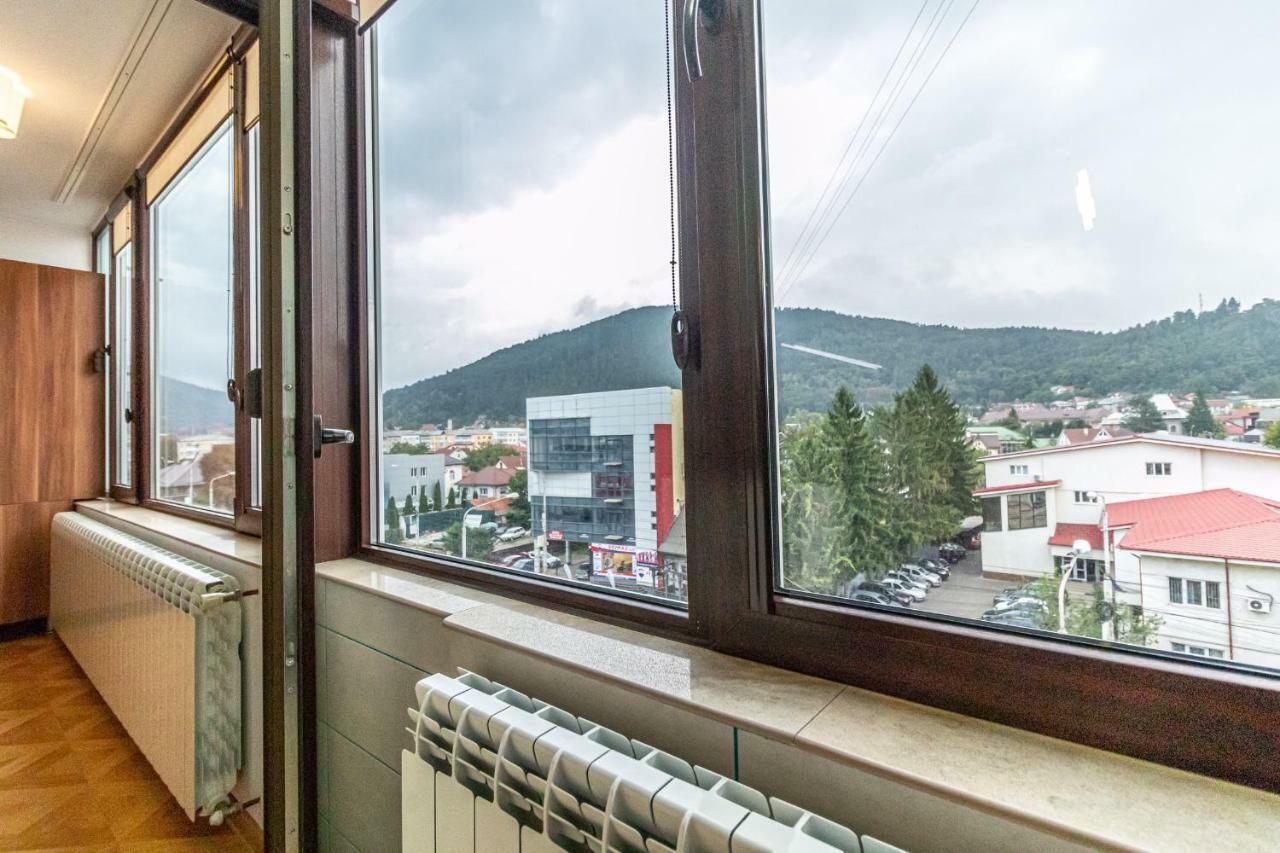 Downtown Luxury Apartment Piatra Neamţ エクステリア 写真